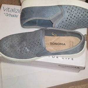 Women's slip ons